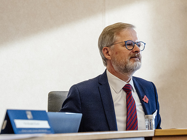 Hra kolem rozpočtu má odclonit pozornost od Babišových problémů, míní premiér