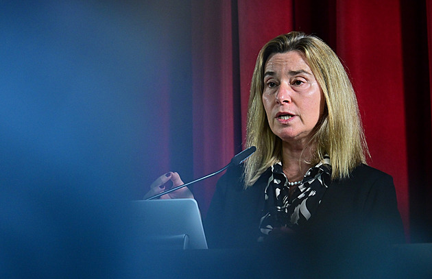 Obviněná exšéfka unijní diplomacie Mogheriniová jako rektorka skončila