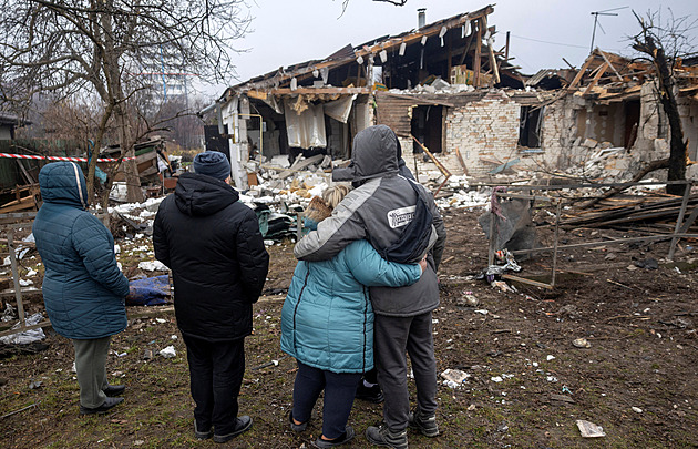 Ukrajina opět zasáhla rafinérii v Rjazani, Rusko vyslalo přes hranici 600 dronů
